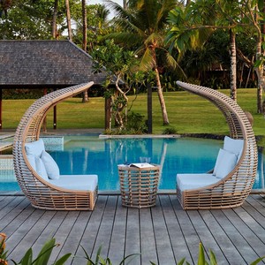 Grand ensemble <span class=keywords><strong>de</strong></span> canapé-lit d'extérieur moderne et imperméable en <span class=keywords><strong>rotin</strong></span> écologique avec table d'appoint pour <span class=keywords><strong>jardin</strong></span>, bord <span class=keywords><strong>de</strong></span> piscine, <span class=keywords><strong>salon</strong></span> et chambre - Product Image 3
