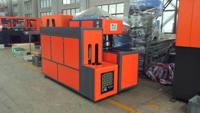 Machine de soufflage de bouteilles semi-automatique pour PET/eau minérale pour la production de contenants en plastique
