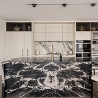 Meuble de cuisine modulaire moderne en bois Senger, avec îlot et comptoirs en marbre, en panneaux de particules, pour villa et maison