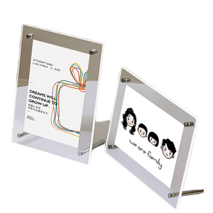 Support d'affichage magnétique transparent en métal sur pied avec cadre en acrylique pour table, idéal pour la maison, le bureau ou comme présentoir de bureau en acrylique - Product Image 1