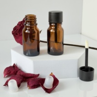 Flacon vide de 10 ml (1/3 oz) en ambre pour huile cosmétique avec bouchon applicateur à brosse pour tube de brillant à lèvres