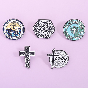 Demandez à Turst Dieu Épingles en émail Forme de croix Religieux <span class=keywords><strong>Ne</strong></span> vous inquiétez pas Dieu soit avec vous Broches Revers Émail doux Badge - Product Image 5