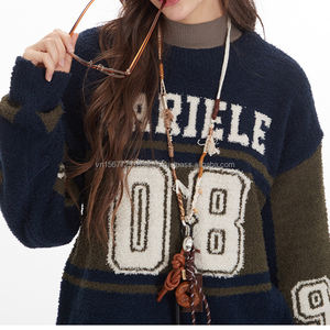 Pull en maille personnalisable pour femme, col rond, style preppy, avec blocs de couleur et lettres, coupe ample, idéal pour l'automne et toutes les occasions - Product Image 4