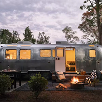 Remorques de voyage tout-terrain personnalisées Caravane en aluminium Van RV Caravane pour le camping et l'aventure