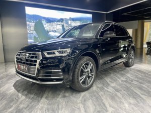 รถยนต์ออดี้ Q5L 45 TFSI SUV ปี <span class=keywords><strong>2020</strong></span> แบบ 5 ที่นั่ง เครื่องยนต์ 2.0T เทอร์โบ ล้อแม็ก R20 พวงมาลัยซ้าย สีดำ ขับเคลื่อนสี่ล้อ - Product Image 1