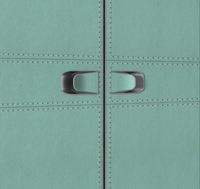 Armoire à portes battantes en cuir, placard intégré sur mesure avec étagères à niche LED, finition vert mousse