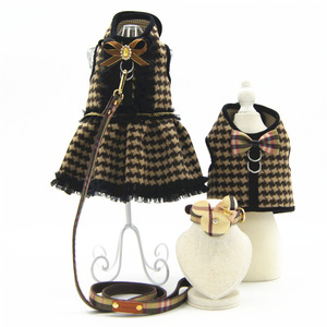 Beliebtes Gehset mit Karomuster-Weste und Leine für Ganzjahres-Outdoor-Nutzung Kleines Hunde- und Katzen-Geschirrset - Product Image 3