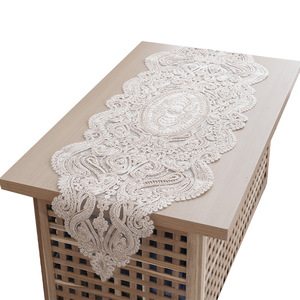 Tovaglia da tavola in pizzo bianco intrecciato all'ingrosso, ricamata floreale, traforata, <span class=keywords><strong>vintage</strong></span>, per matrimoni, decorazioni rustiche per sala da pranzo, feste e <span class=keywords><strong>cucina</strong></span> - Product Image 4