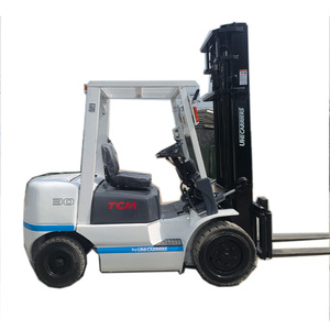 Chariot élévateur diesel TCM FD30 de 3 tonnes, d'origine japonaise, utilisé pour les fermes, avec moteur, boîte de vitesses et roulements inclus, rapport fourni - Product Image 1