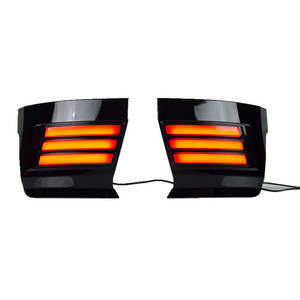 Adecuado para <span class=keywords><strong>Land</strong></span> <span class=keywords><strong>Cruiser</strong></span> Prado LC250 accesorios de coche 2 uds lámpara antiniebla trasera de Color humo de alta calidad - Product Image 3