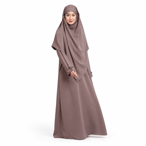Conjunto de Abaya y Khimar Francés Color Marrón Mocca para Mujer, Algodón Marbella Premium, Corte Holgado y Modesto, Ropa Islámica Sólida con Caja de Regalo - Product Image 1