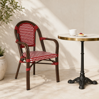Chaise de bistrot française rouge et blanche à carreaux vichy, fauteuil en rotin PE avec structure en aluminium, pour extérieur, jardin, terrasse, café, salle à manger