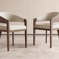 Chaise de salle à manger en bois de frêne antique Fauteuil de dossier de style scandinave au design simple et moderne pour la négociation de restaurant d'hôtel à la maison