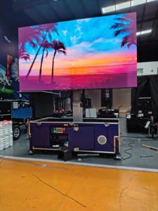 Écran LED pliable portable JCT PFC-8, pas de pixel P5, IP65, levage hydraulique, affichage couleur plein écran, intérieur/extérieur, panneau publicitaire - Product Image 1