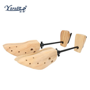 Soportes de madera para zapatos Yinste, ajustables, para tacones altos, para dar forma y poner los zapatos. - Product Image 1