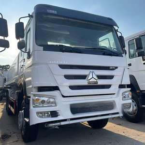 Produit populaire Sinotruk HOWO 6*4 371 ch/375 ch EURO II <span class=keywords><strong>Camion</strong></span> citerne à eau à vendre - Product Image 3