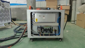Nouvelle machine de soudage au laser à fibre portative refroidie par air, soudeuse de métaux portable avec écran tactile - Product Image 3