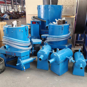 Usine de traitement de l'or pour roches dures 50 TPH avec concasseur à mâchoires, broyeur à boulets, concentrateur centrifuge, <span class=keywords><strong>table</strong></span> vibrante et <span class=keywords><strong>service</strong></span> d'ingénierie - Product Image 5