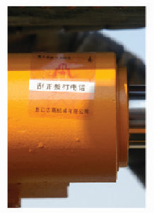 Plataforma perforadora DTH ZEGA hidráulica montada sobre orugas plataforma de perforación DTH cabeza giratoria núcleo minero de perforación de roca - Product Image 2