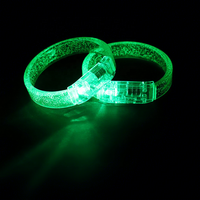 Bracelet LED lumineux étanche à piles pour mariage, fête, bar, festival de musique, concert