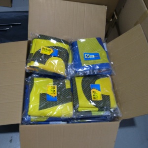 Tùy chỉnh kích thước lớn <span class=keywords><strong>polyester</strong></span> hàng rào lưới quảng cáo biểu ngữ in kỹ thuật số ngoài trời với tính năng grommets di động - Product Image 5