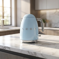 Bouilloire électrique SmeG KLF03 style vintage 1,7 L en acier inoxydable multicolore, chauffe-eau rétro design pour un style de vie haut de gamme
