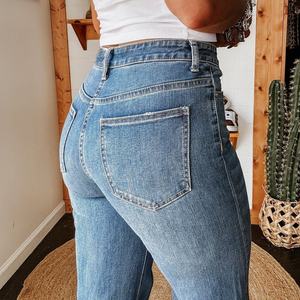 Jeans de Pierna Recta Elásticos de Corte Regular para Mujer, Edición Streetwear Otoño/Invierno, con Lavado Regular, a la Moda - Product Image 6