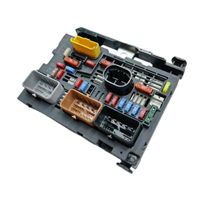 9666700480 9809742880 Pièces automobiles Boîtier de fusibles R05 BSM=R20 pour Peugeot Citroën pour Peugeot 307 <span class=keywords><strong>308</strong></span> 408 Citroën - Product Image 3