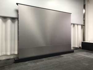 Nouvel écran de projection motorisé Fresnel en PVC 4K de 84 pouces 16:9 ALR, écran de projection électrique à levage au sol, écran de projection portable - Product Image 1