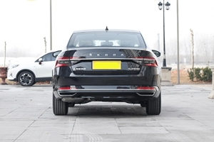 <span class=keywords><strong>Skoda</strong></span> <span class=keywords><strong>Superb</strong></span> TSI 330 DSG Edizione Premium 2023, Berlina di Medie <span class=keywords><strong>Dimensioni</strong></span>, Disponibile per Esportazione Globale - Product Image 5