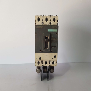 Tout nouveau <span class=keywords><strong>3VL3725</strong></span> 1AA36 0AA0 AVEC LIGNE 3VL9325 7DC30 Contrôle de programmation PLC disponible en stock. - Product Image 1