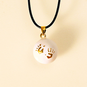 Collier en chaîne de pull en cuir de haute qualité, mode, femmes enceintes, éducation prénatale, pendentif boule de piano, cadeaux pour femmes - Product Image 1