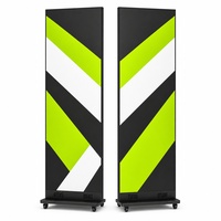 640x1920mm Doppelseitiges LED-Poster 1280x1920mm P2.5 Beidseitig Wasserdicht IP65 für Boulevard-Werbedisplays