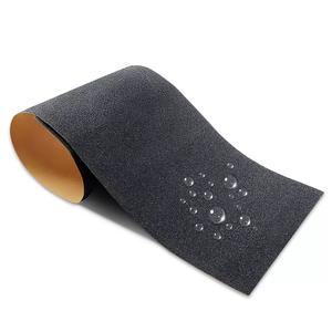 Xuri Haute Qualité Trous Perforés Échantillon Gratuit UV Imprimé Skateboard Griptape Personnalisé OEM Scooter Longboard Grip Tape - Product Image 2