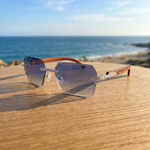 Gafas de Sol Rectangulares Sin Montura, Lentes con Degradado Azul, Detalles de Diamantes de Imitación, Unisex para Adultos, Protección Solar, Caja Incluida - Product Image 2
