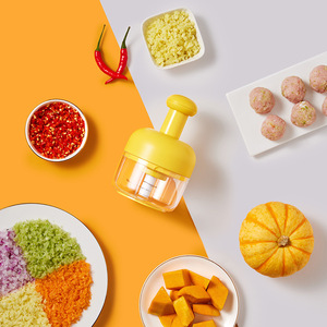 Hand Operated Garlic Mincer Manual Garlic Crusher Multi Function Kitchen Tool For Garlic Peeling And Chopping Yiwu Origin - Product Image 2