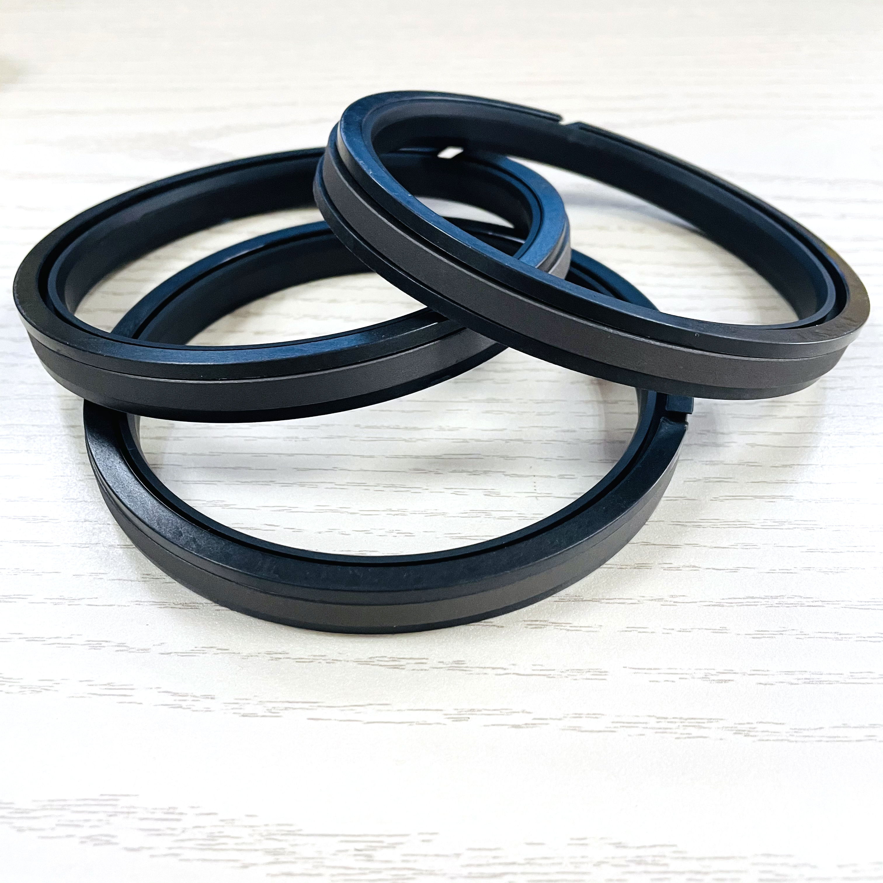 Кольцо компенсации. Уплотнитель поршень материал. Уплотнение. Ptfe nbr. 8148259 сальник коленвала.