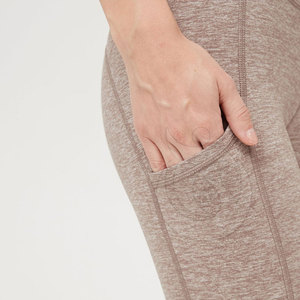 En stock Legging pour femme de qualité supérieure Legging pour femme au design unique Legging pour femme de qualité supérieure fabriqué dans la meilleure qualité - Product Image 4