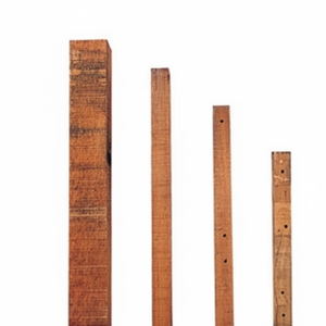 Palo distanziatore autoisolante Gallagher Insultimber (FSC) di varie dimensioni per recinzioni elettriche - Product Image 1