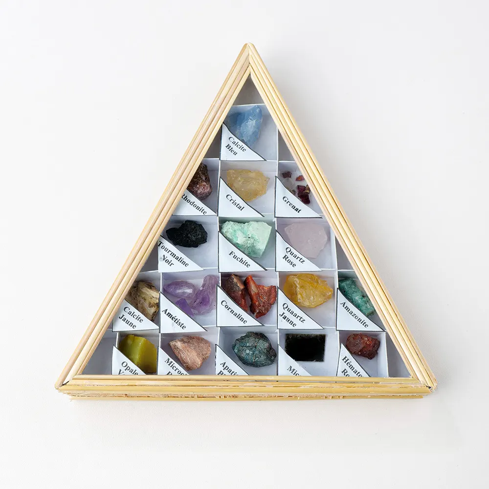 Caja estándar de mina de piedra en bruto triangular artesanal de cristal curativo natural al por mayor para decoración del hogar