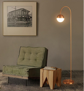 Lampe sur pied LED de style nordique postmoderne, <span class=keywords><strong>boule</strong></span> ronde en verre moderne avec corps en aluminium, abat-jour en métal, lampe sur pied pour la décoration de la maison - Product Image 6