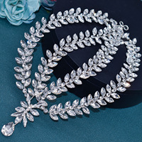 Nouvelle vente en gros d'appliques en cristal faites à la main, motif personnalisé, strass, coiffe de mariée à boucles pour robe de soirée