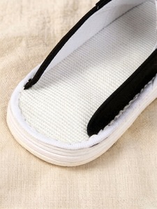 Chaussures avec semelle intermédiaire en gel sportif souple, résistantes aux taches, semelle extérieure en TPR - Product Image 4