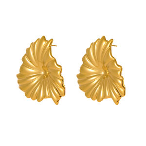 Boucles d'oreilles florales en forme d'éventail en or 18 carats en acier inoxydable Boucles d'oreilles en forme d'éventail pour femmes Bijoux tendance - Product Image 6