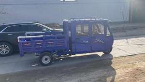 ガソリンエンジン搭載の三輪バイク（カーポート付き）、貨物と乗客を運べる - Product Image 2