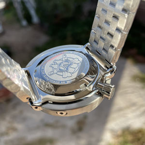 นาฬิกาดำน้ำ Steeldive SD1975 ขนาดใหญ่ สแตนเลสสตีล รุ่น <span class=keywords><strong>Tuna</strong></span> Can กันน้ำลึก 300 เมตร ระบบไขลานอัตโนมัติ NH35 สำหรับผู้ชาย - Product Image 4