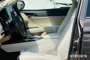 Toyota <span class=keywords><strong>Camry</strong></span> 3.5L จำกัด V6 2023รุ่นปี<span class=keywords><strong>สี</strong></span><span class=keywords><strong>น้ำตาล</strong></span>ได้รับการบำรุงรักษาอย่างดีพร้อมใช้งาน - Product Image 4