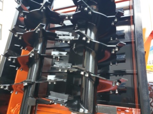 Épandeur de fumier pour volailles, épandeur d'engrais remorqué par tracteur avec double batteur vertical - Product Image 4