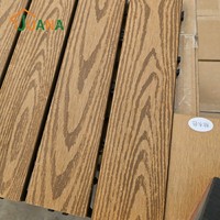 Revêtement de terrasse composite DIY en WPC co-extrudé, recyclable, pour hôtel, cour, extérieur
