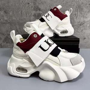 Zapatillas de running de plataforma gruesa de marca de moda para hombre, otoño 2026, con cierre de banda elástica, estilo casual y versátil que aumenta la altura - Product Image 1